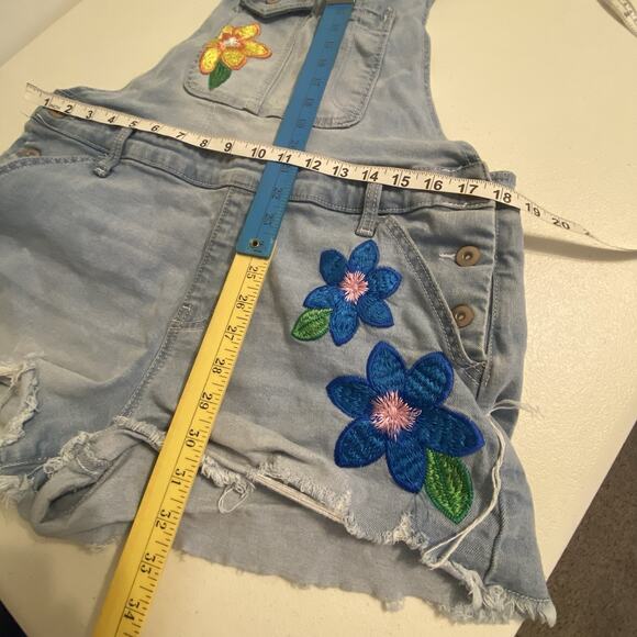Y2K No Boundaries BlueDenim Bib Overall Shorts Girl Women Junior XL Embroidery - Picture 2 of 8